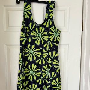 K Jordan “Go fit to flare” sleeveless dress size L
